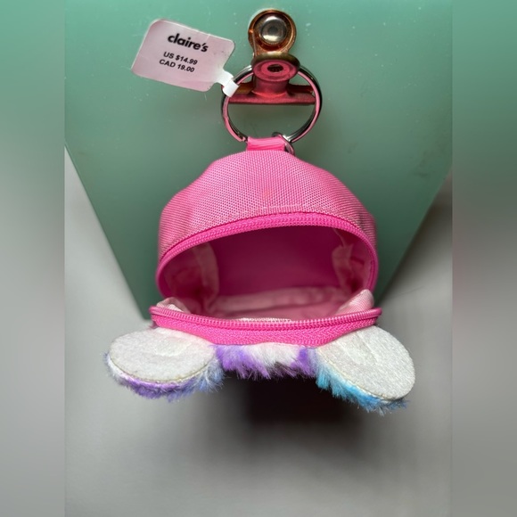 **FREE w/ Purchase!!** Claire’s Fuzzy Rainbow Bear Mini Backpack Keychain w/clip - Picture 3 of 4